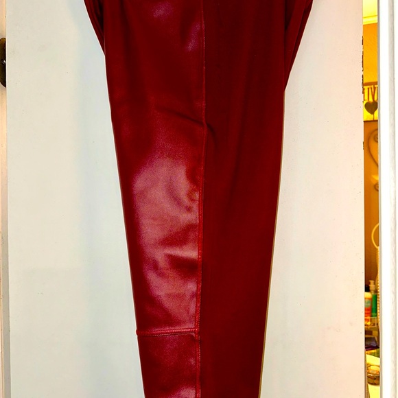 Burgundy faux leather front jeggings.size is more like a women’s 12/W - Picture 2 of 5